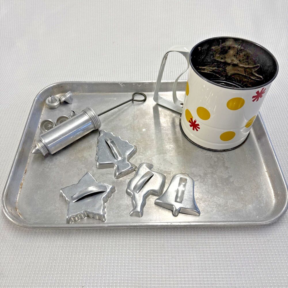 Vintage 50s Bakeware Set - Androck Sifter, Cake Decorator, Cookie Cutters, Pan